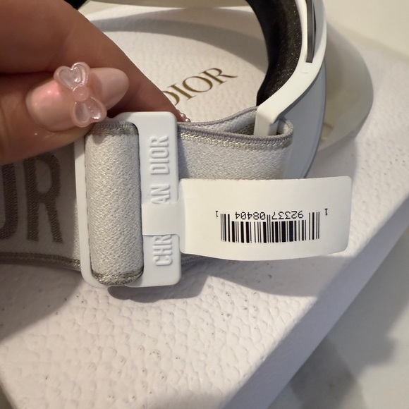 Christian Dior White and Silver Visor BRAND NEW - Picture 5 of 6